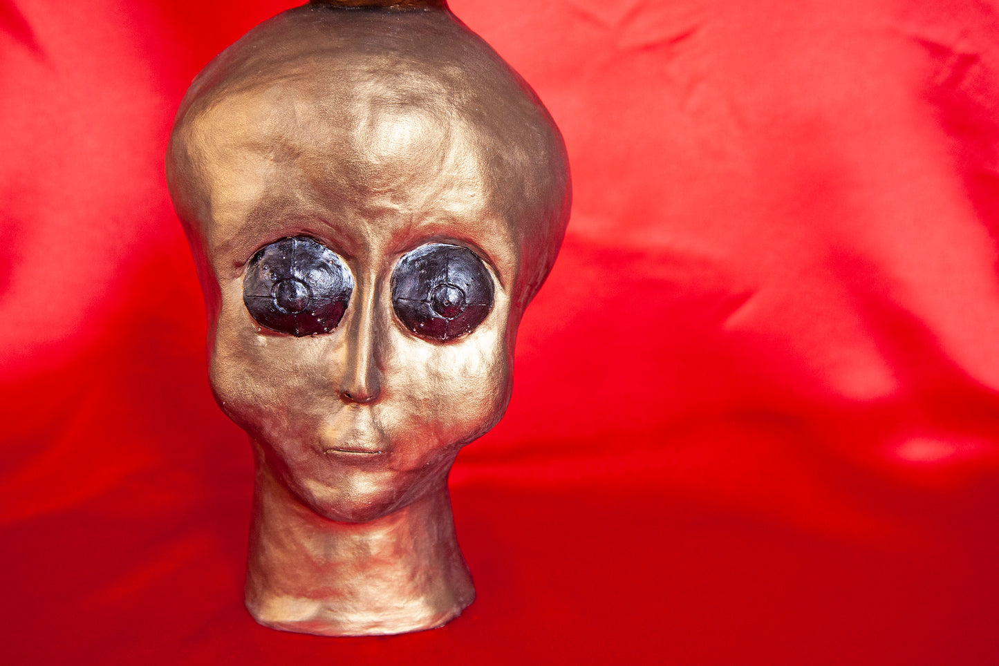 Ceramic sculpture "Who am I?