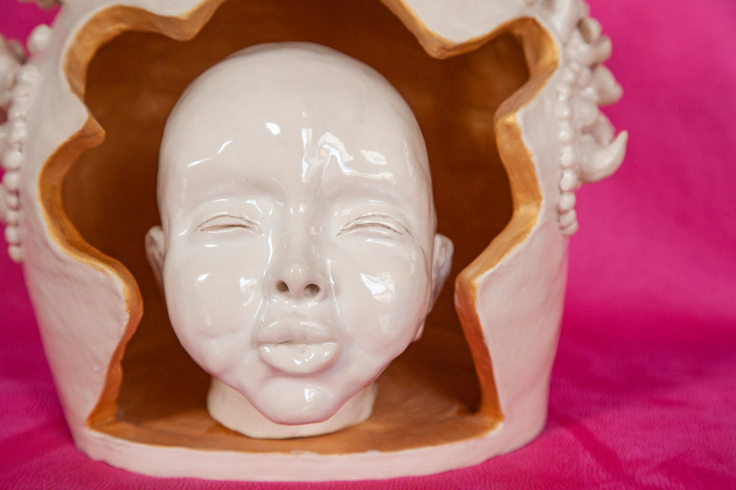 The Kiss - ceramic sculpture