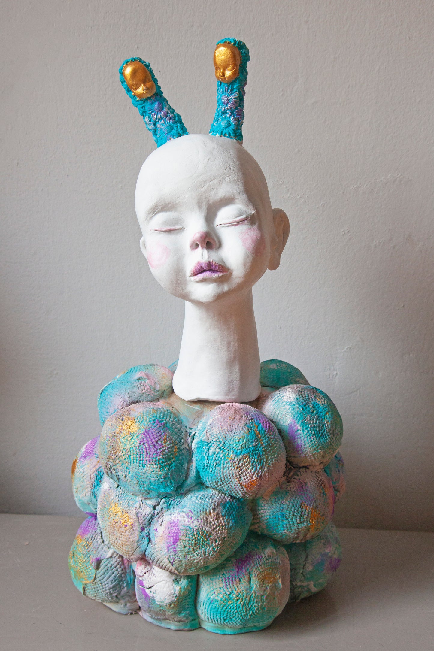 Sunflower's sons, ceramic sculpture
