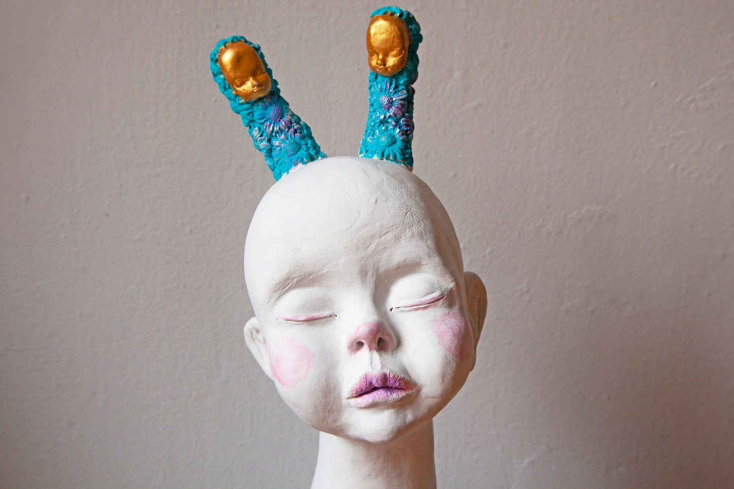 Sunflower's sons, ceramic sculpture