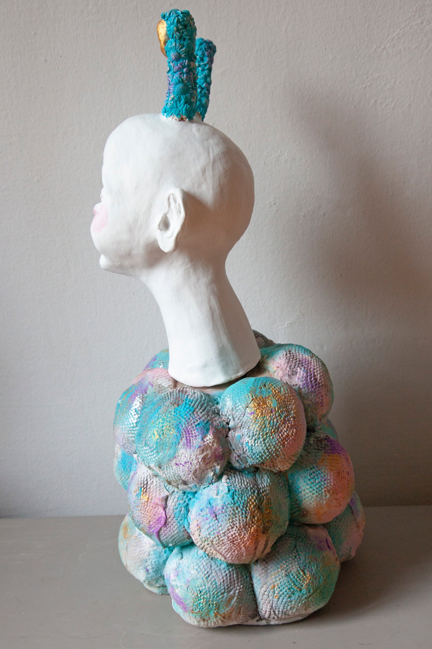 Sunflower's sons, ceramic sculpture