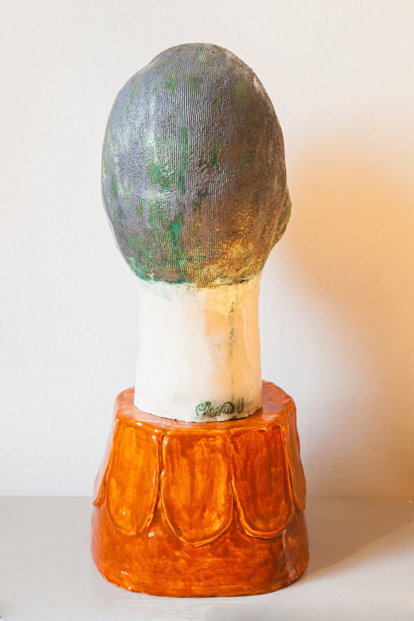 Lean on me - ceramic sculpture