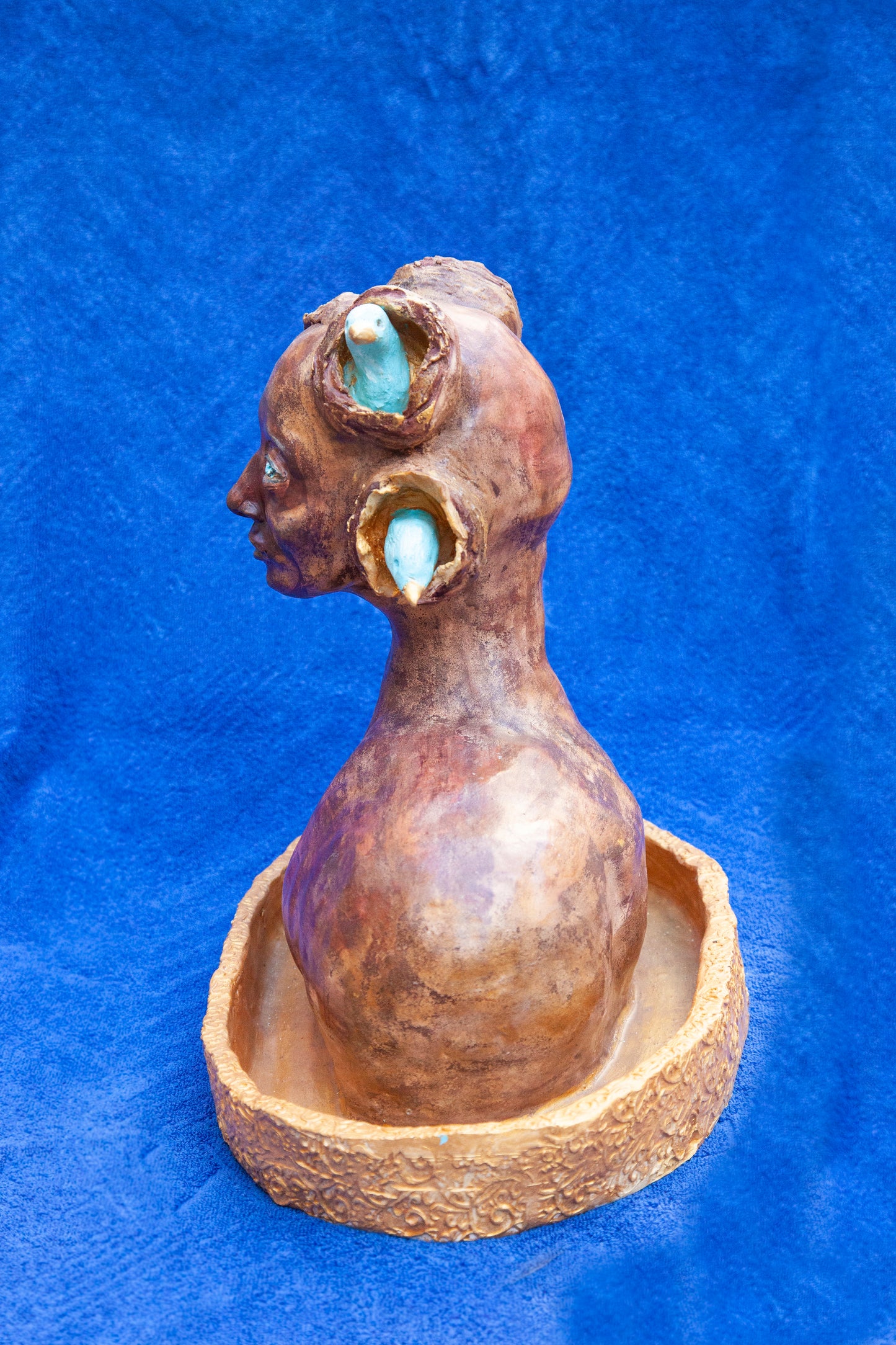 Sphinx with birdsong